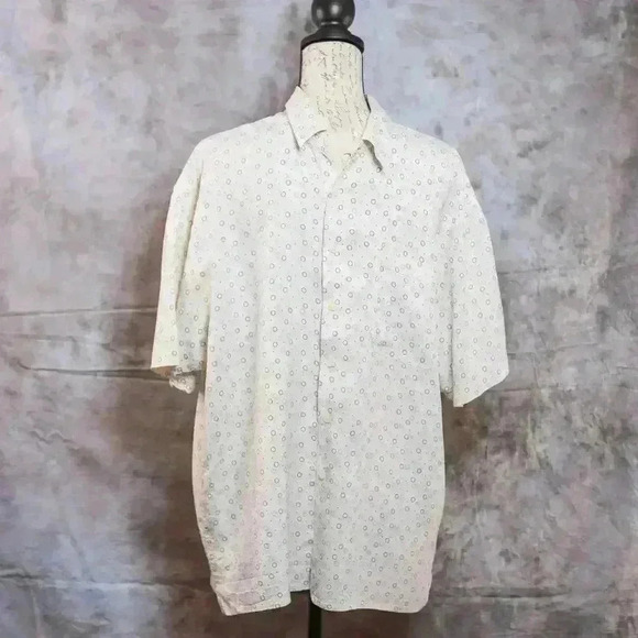 Lord & Taylor 100% silk cream w/ grey/blue pattern size Men's Large button down - Picture 2 of 9
